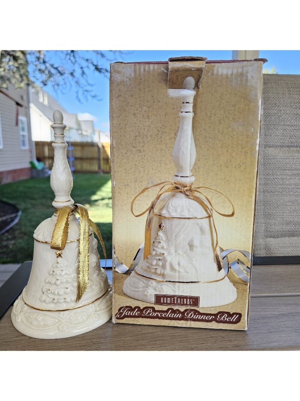 HomeTrends Jade Porcelain Dinner Bell 14K Gold Accents Holiday Christmas Box